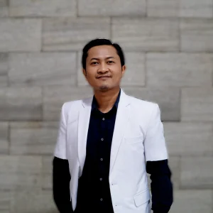 dr. Hadi Primathena